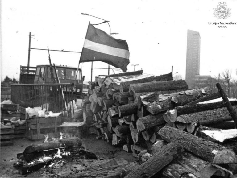 Калниете: белорусы переживают свой «звездный час», как мы в 1991 году