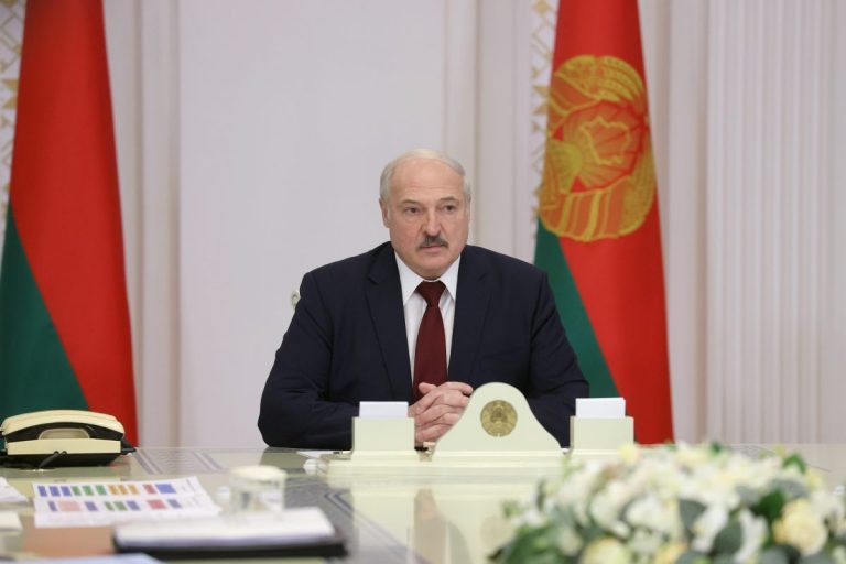 Иябс: для ЕС Лукашенко перестал быть»добрым батькой» и «картофельным Пиночетом»