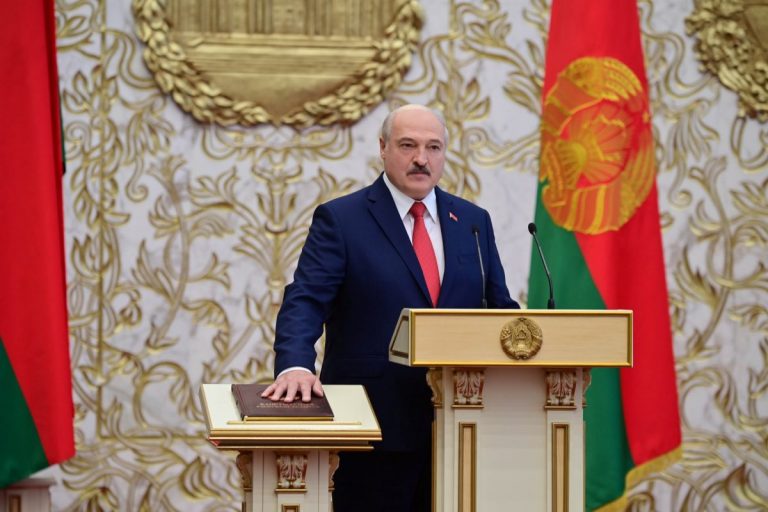 Трибунал в Гааге отказался рассматривать дело Лукашенко