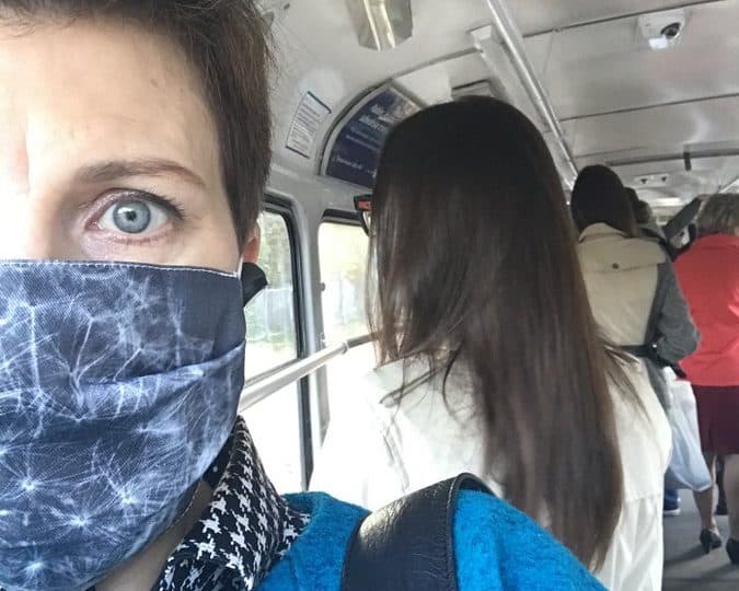 «Рада, что пассажиры в масках»: Винькеле проехала на трамвае Rīgas satiksme
