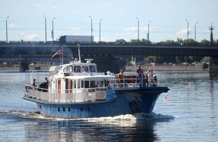 Метробусы, водное сообщение, большие парковки за Ригой: новая дума обещает «транспортную революцию»