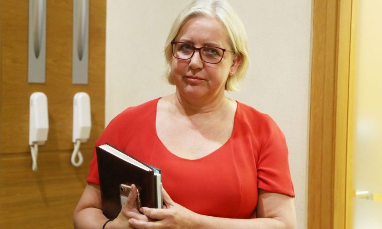 До 100% от зарплаты: временная администрация Риги платила себе щедрые премии