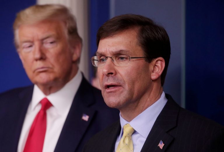 Трамп уволил министра обороны и назначил нового