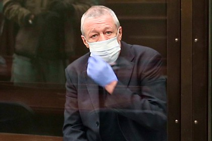 Стало известно, какую профессию в тюрьме может освоить Ефремов