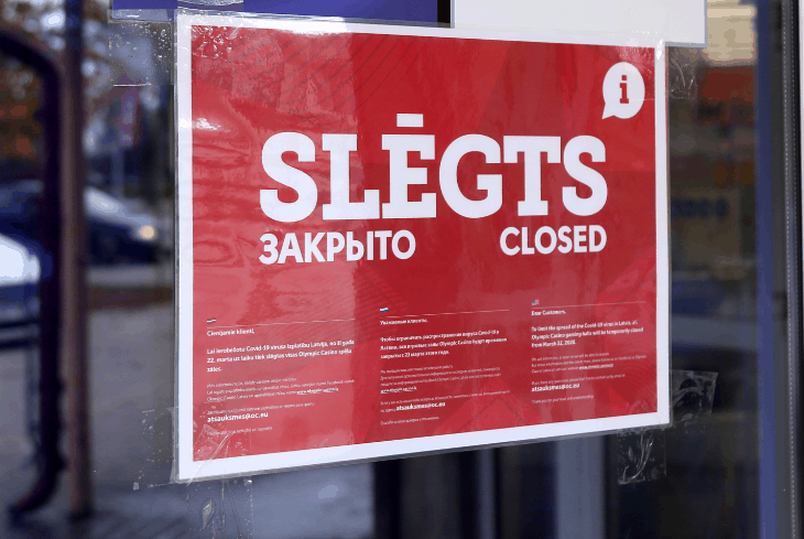 Новый «красный» список: самоизоляция по возвращению в Латвию из всех стран, кроме Ватикана