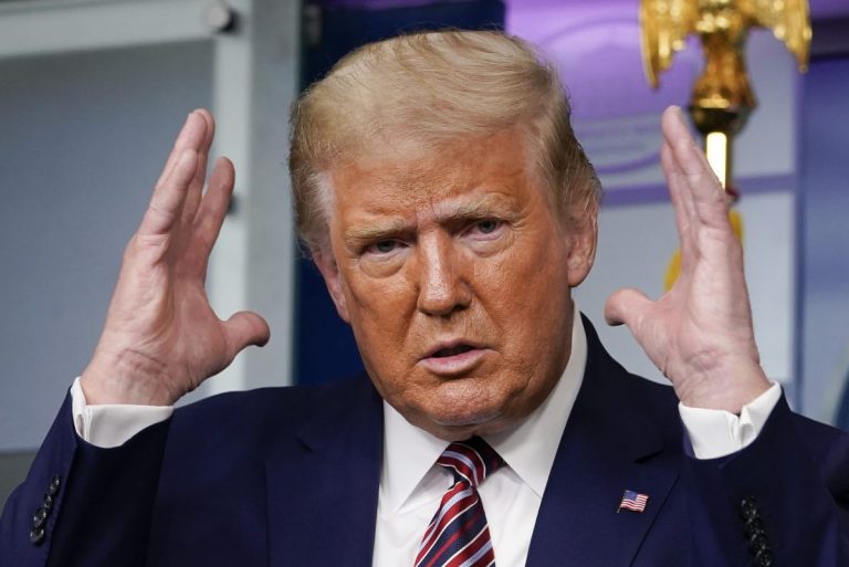 Взыскание долгов и судебные иски: что может ожидать Трампа после ухода с поста
