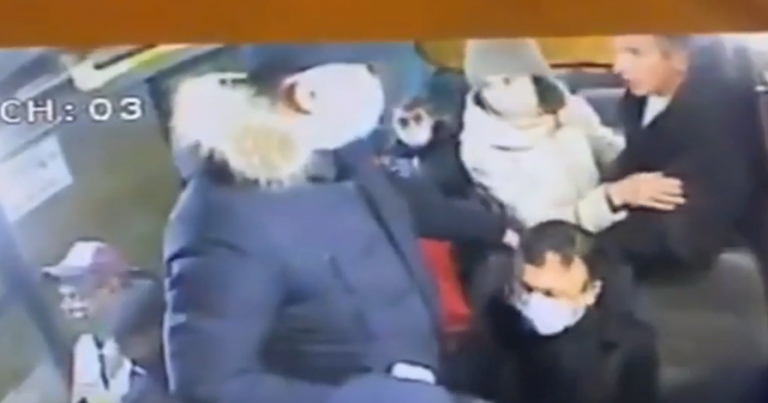 ВИДЕО: жителя Санкт-Петербурга убили после просьбы надеть маску