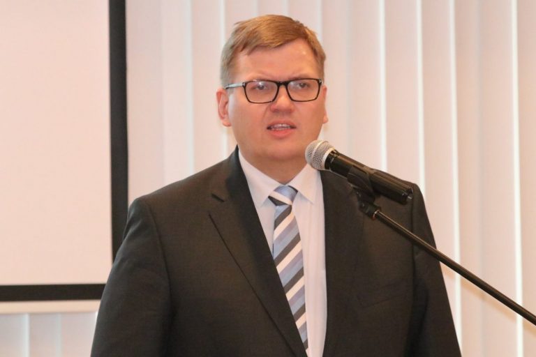 Вернувшегося в Сейм Пуце отказались избрать в парламентские комиссии