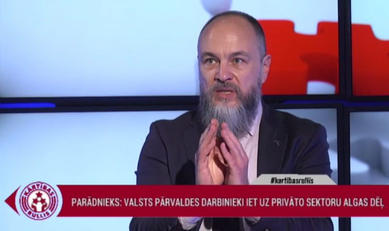 «Мы не можем терять профессионалов»: Парадниекс о повышении зарплат в госсекторе