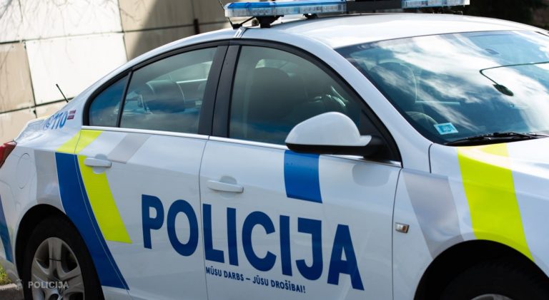 ВИДЕО: на проспекте Вецаку в Риге насмерть сбили пешехода