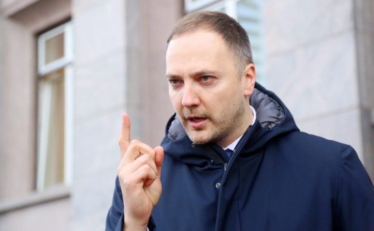 Гиргенс: государство в кризис плодит безработицу, а должно дать возможность работать