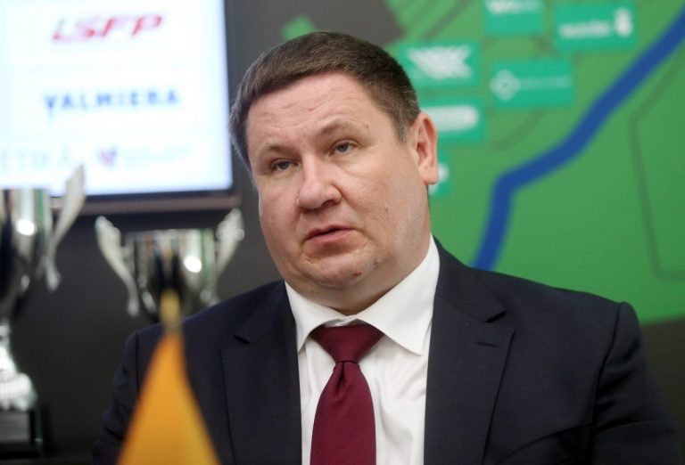 Обвиняемый в вымогательстве мэр Огре Хелманис оправдан