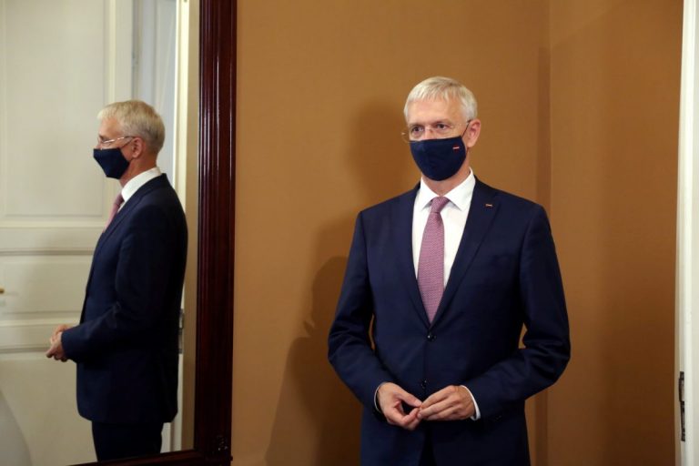 Правительство концептуально одобрило введение в Латвии режима ЧС