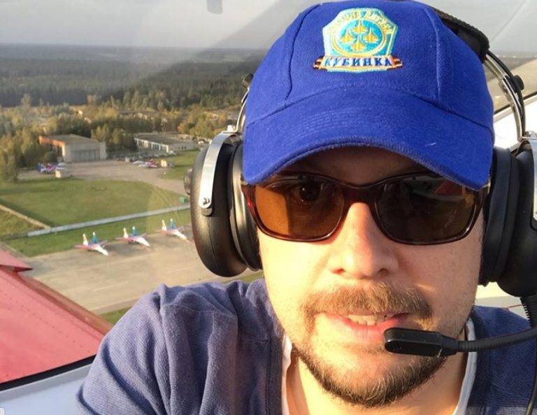 Друг погибшего телеведущего НТВ рассказал о последних минутах перед авиакатастрофой