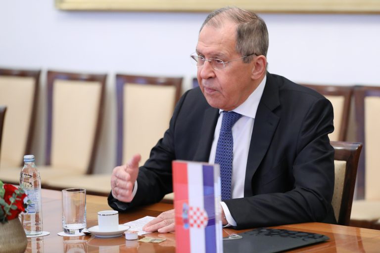 «Отсутствие этических норм и навыков дипломатической работы»:  Лавров прокомментировал расследование Навального