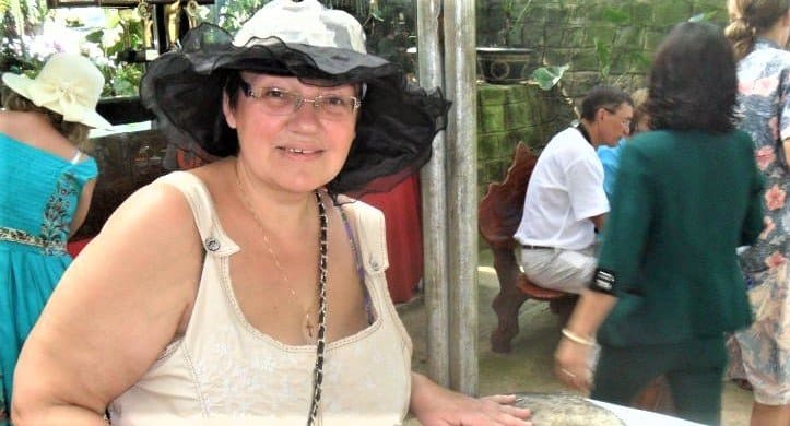 «Зеленая лампа»: поможем Эльвире Эрлецкой справиться с тяжелой болезнью