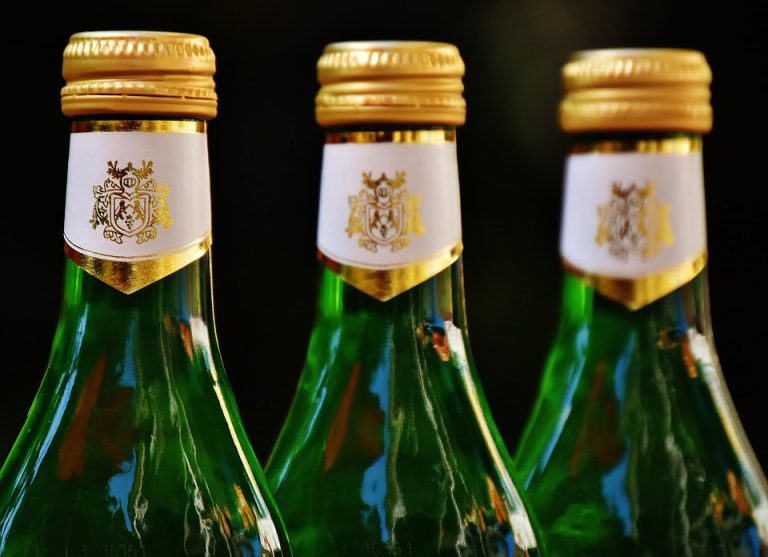 Сняты ограничения с продажи алкоголя – его можно будет приобрести