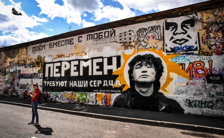 Продюсер фильма «Цой»: в Латвии легче воссоздать 40-е, чем 90-е