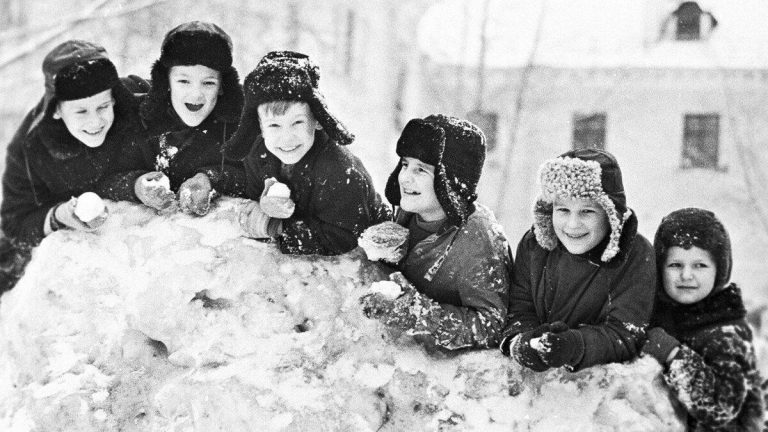 Зима в советских ретро — фотографиях