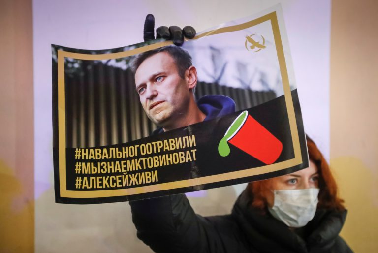 СМИ: США подготовили санкции в связи с отравлением Навального