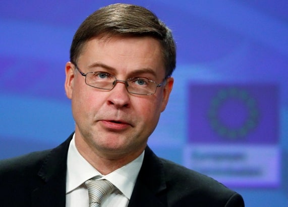 Домбровскис написал стихи о Brexit, чем удивил пользователей сети