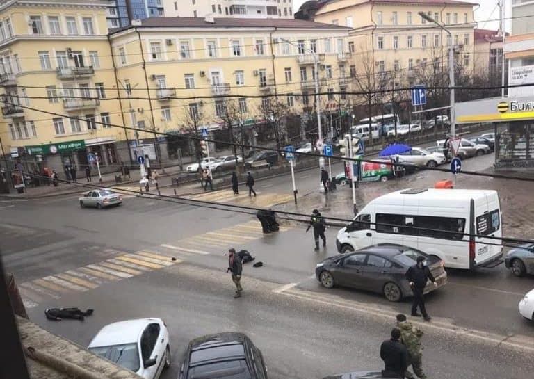 Стрельба в Грозном: погибли двое полицейских (ФОТО и ВИДЕО)