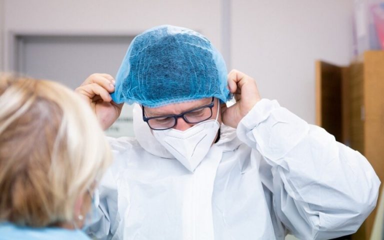 Ситуация с COVID у соседей: в Литве за сутки умерли 36 человек