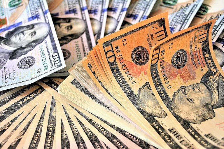 На Тайване мужчина заплатил 3,5 тысячи долларов за 8-секундное нарушение карантина