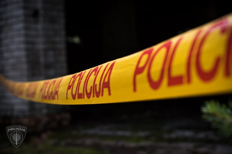 Взрыв на окраине Олайне: возможно, пенсионер подорвал себя в поле