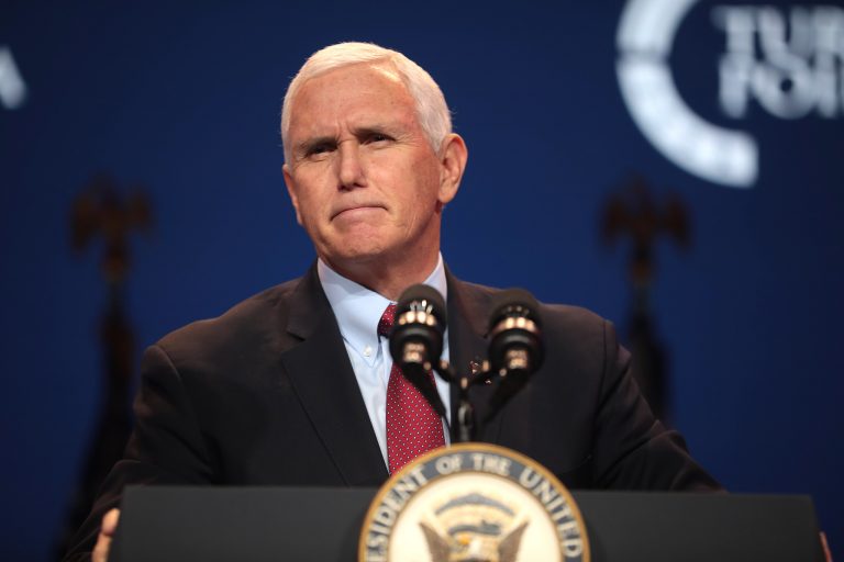Вице-президент США посетит инаугурацию Байдена в отличие от Трампа