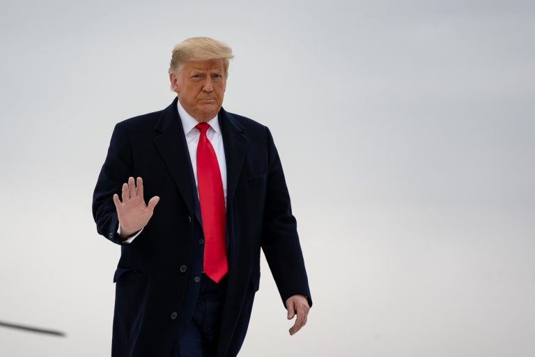 Трамп стал первым президентом в истории США, которому объявили импичмент дважды