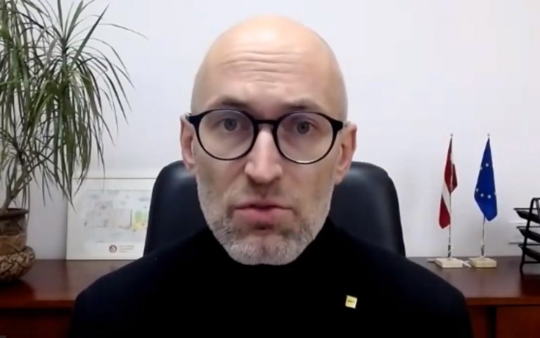 Павлютс ищет ИТ-профессионалов для важнейшего проекта. Надо объявиться до завтра