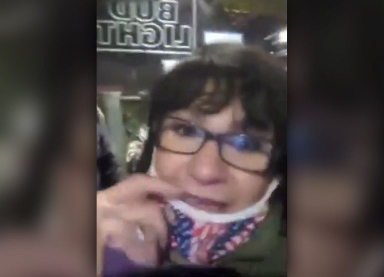 Республиканка, прокричавшая «хайль Гитлер» на митинге, извинилась. Она хотела сказать «майн фюрер»