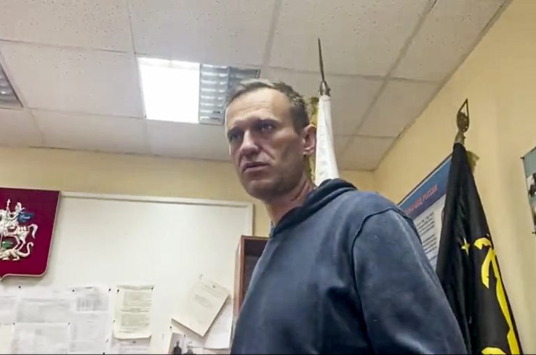 Алексей Навальный арестован на 30 дней