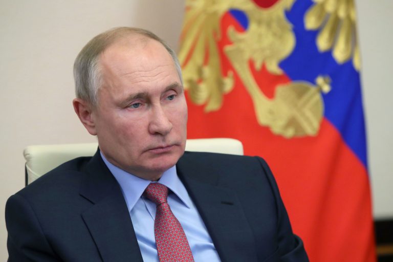 Биограф Путина: дворец президенту подарили олигархи, но тот только «поморщился»