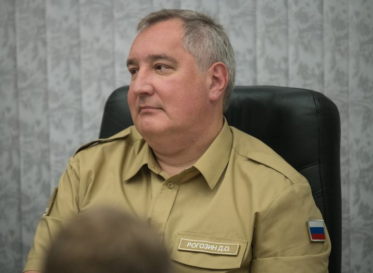 Как тебе такое, Илон Маск? Главу «Роскосмоса» заблокировали в Facebook