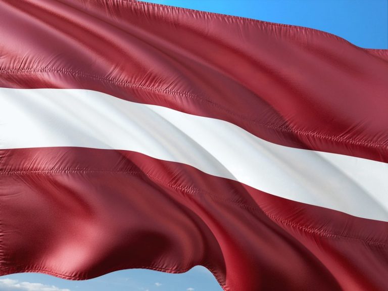 Režisors: jaunājai paaudzei nacionālais jautājums nav svarīgs, bet viņi vēl nav pie varas
