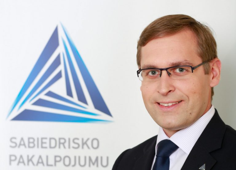 Роланд Ирклис официально начал работать госконтролером