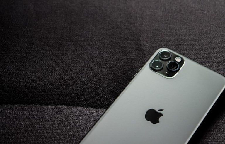 Число активных iPhone в мире превысило миллиард