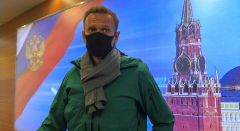 Комиссия Сейма по иностранным делам Латвии требует освобождения Навального