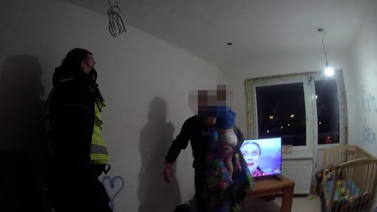 «Я тебя порву!»: мужчина устроил скандал в квартире бывшей жены (ВИДЕО)