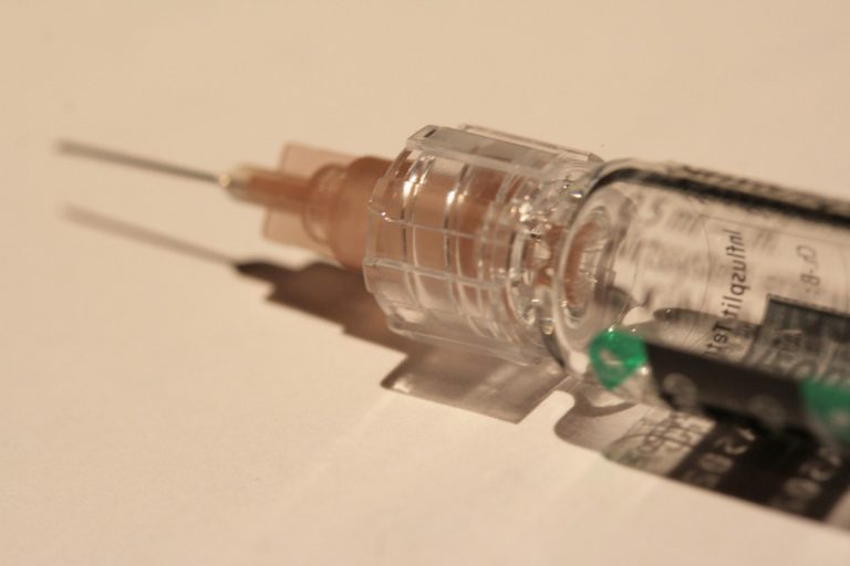 Бюро вакцинации будет работать удаленно — сотрудник заразился COVID-19