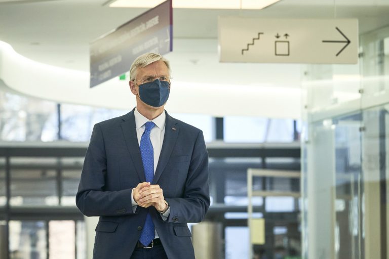 SKDS: работу правительства Кариньша латвийцы никогда не оценивали так плохо