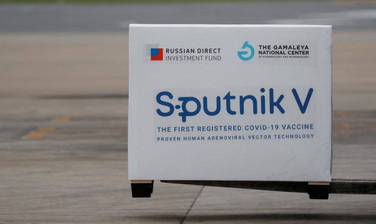 «Выглядит хорошо»: инфектолог Латвии оценил российскую вакцину