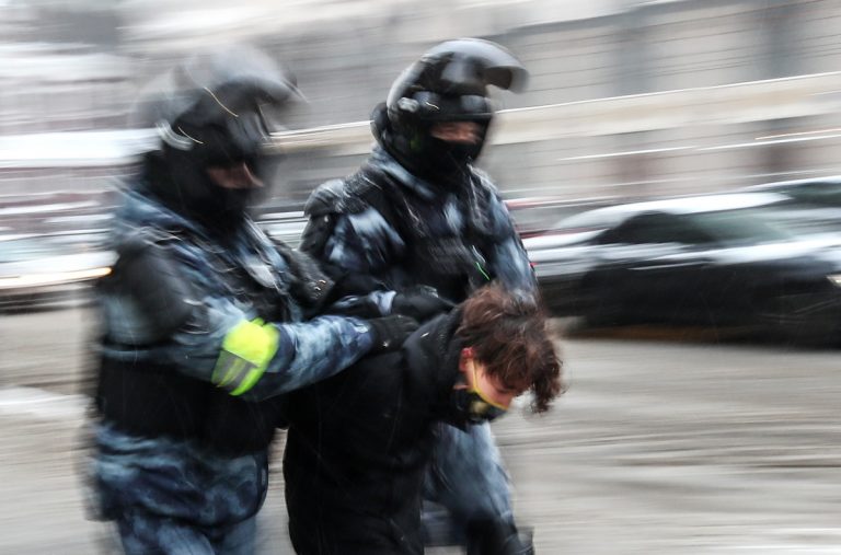 Балтийские страны просят европейские инстанции расследовать применение силы на митингах в России