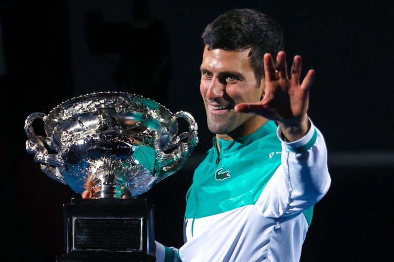 Джокович в девятый раз стал победителем Australian Open (ФОТО и ВИДЕО)