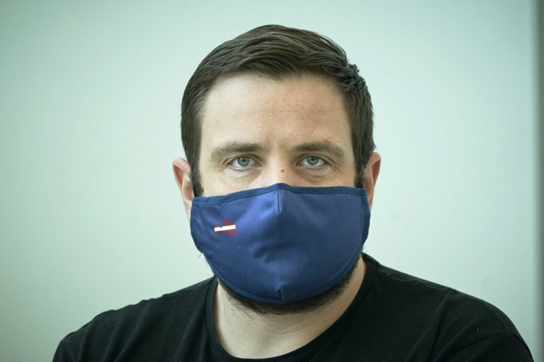 Министр экономики: повышение минимального пособия по простою — вопрос политического соглашения