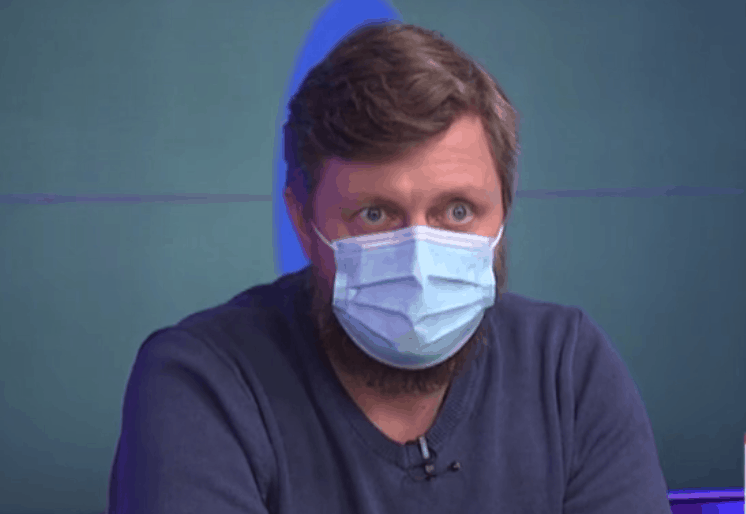 «48 000 евро — безумные деньги!»: Фурманис возмущен тратами на «уроки по прививкам»