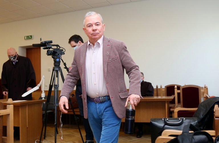 Несмотря на арест, Лембергс остается мэром Вентспилса и продолжит получать зарплату
