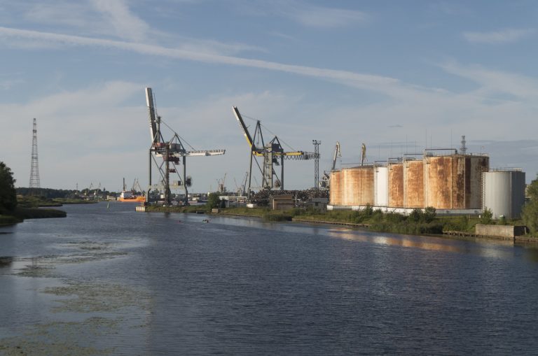 Рижский порт: инвестируем не только в Спилве, но и в Кундзиньсалу